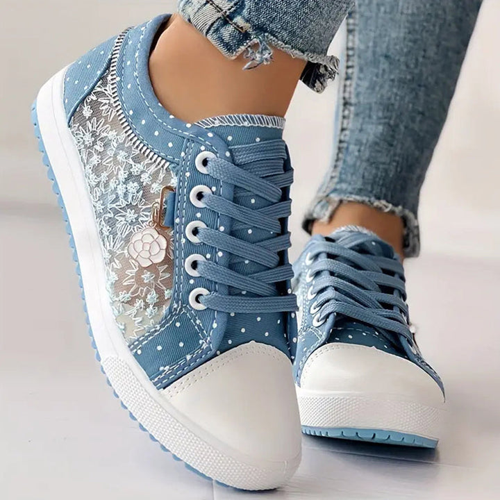 Luna - Stylish Lace-Up Sneakers
