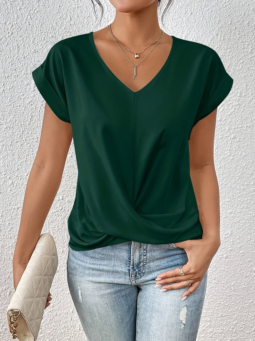 Ella - Effortlessly Chic Sweetheart Neckline Tee