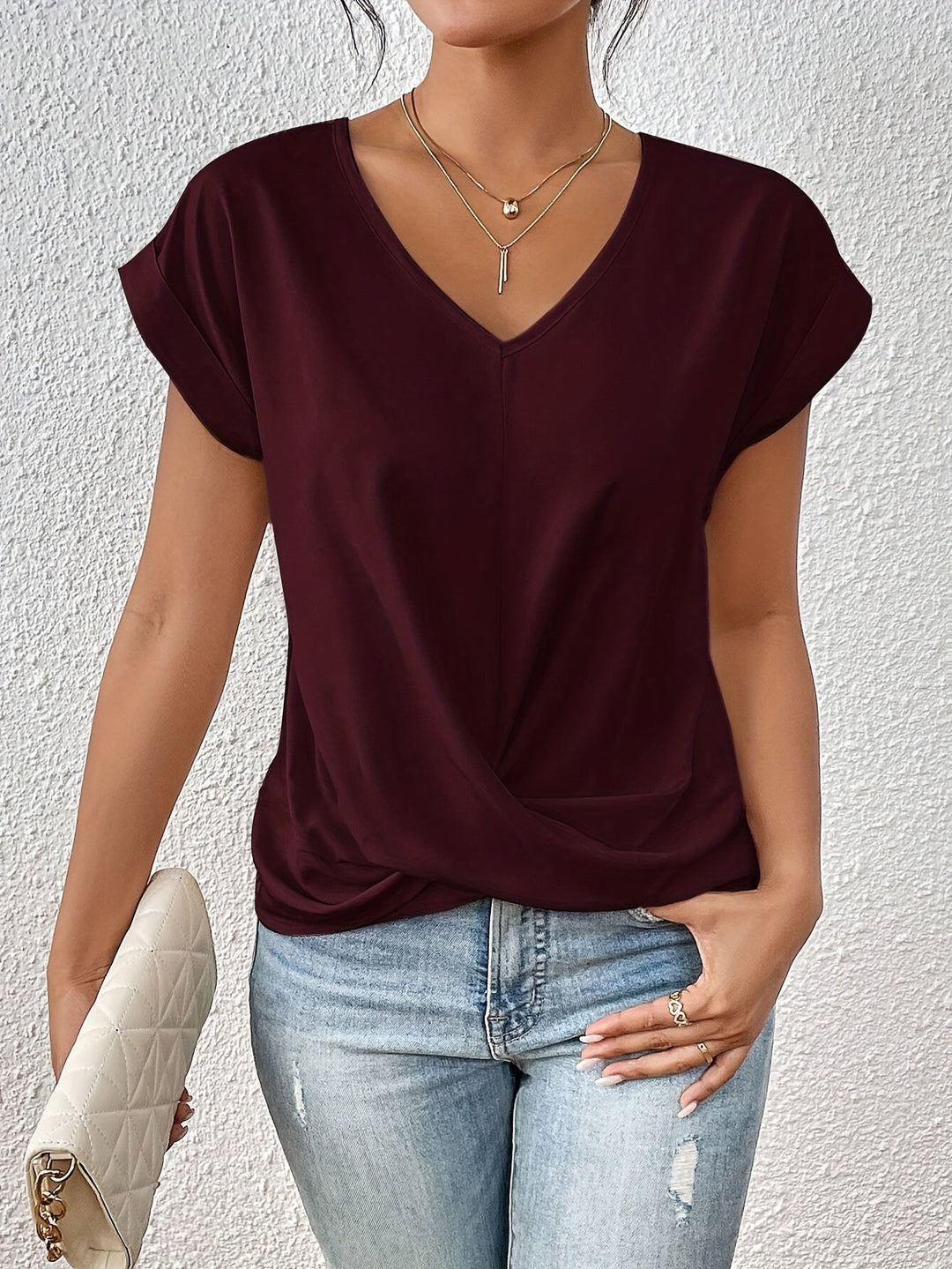 Ella - Effortlessly Chic Sweetheart Neckline Tee