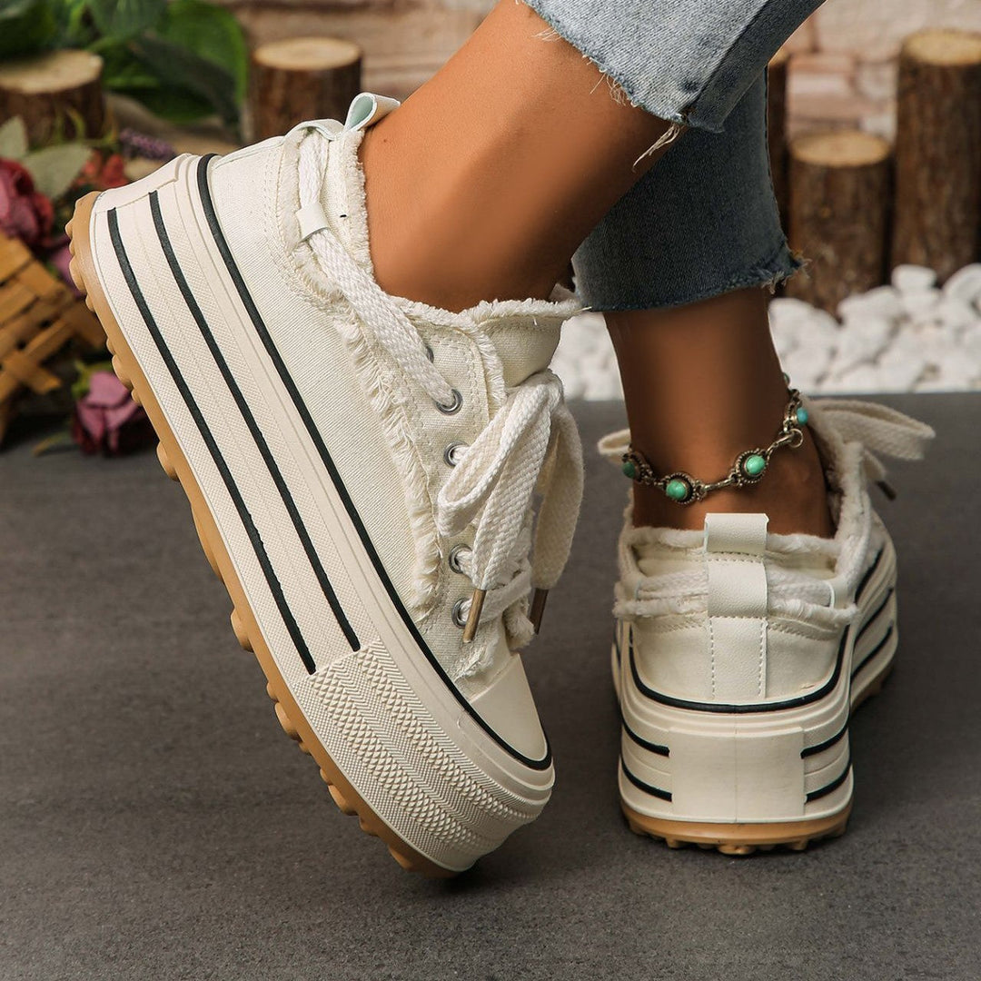 Lila | Fringed Platform Sneaker