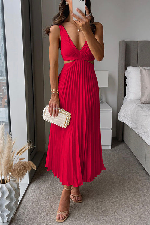 Ella | Elegant Pleated Maxi Dress