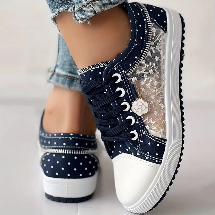 Luna - Stylish Lace-Up Sneakers