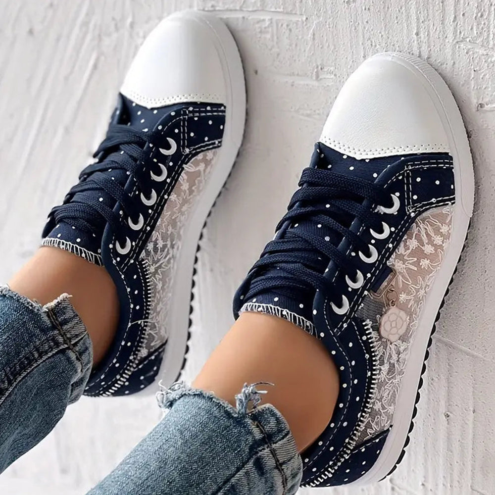 Luna - Stylish Lace-Up Sneakers