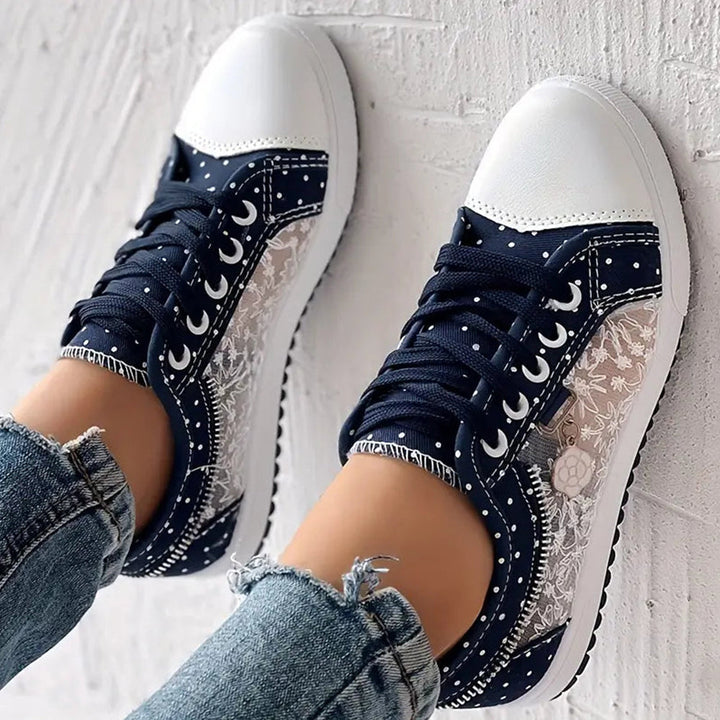 Luna - Stylish Lace-Up Sneakers