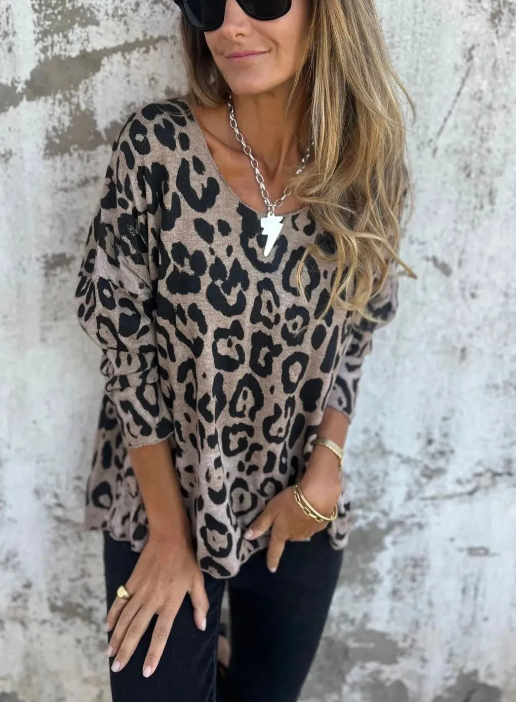 Savanna - Round Neck Leopard Print Blouse